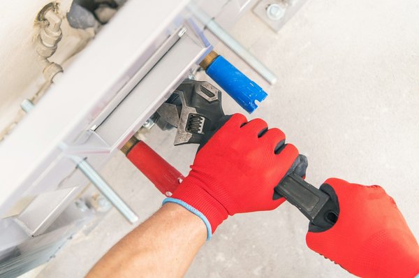 Plombier genève : services d'urgence et solutions rapides