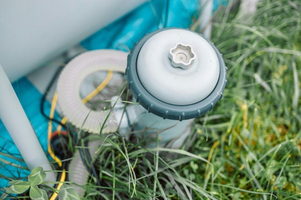 Chaussette filtrante protection pompe immergée : essentielle pour votre installation